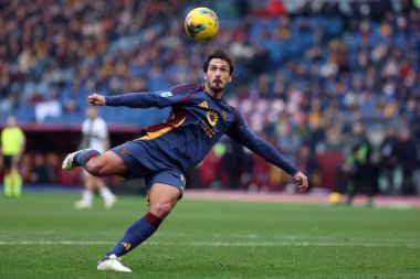 Roma, İtalya 22.12.2024: İtalya Futbol Şampiyonası sırasında Roma Hummel 'ları: Serie A Enilive 2024-2025 Roma-Parma Calcio maçında Roma' daki Stadio Olimpico 'da AS Romanlar karşı karşıya.