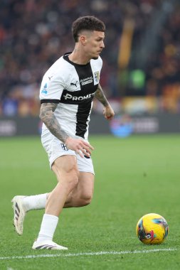 Roma, İtalya 22.12.2024: İtalya Futbol Şampiyonası sırasında Parmalı Dennis Man Serie A Enilive 2024-2025 Roma-Parma Calcio maçında Roma 'da Stadio Olimpico' da.