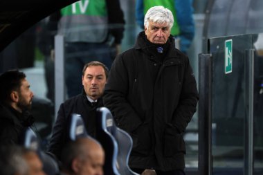Roma, İtalya 28.12.2024: İtalya futbol şampiyonluğu sırasında Atalanta 'nın Gian Piero Gasperini teknik direktörü Serie A Enilive 2024-2025 karşılaşmasında SS Lazio ve Atalanta Bergamasca Calcio Roma' daki Stadio Olimpico 'da karşı karşıya geldiler..