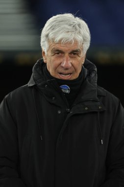 Roma, İtalya 28.12.2024: İtalya futbol şampiyonluğu sırasında Atalanta 'nın Gian Piero Gasperini teknik direktörü Serie A Enilive 2024-2025 karşılaşmasında SS Lazio ve Atalanta Bergamasca Calcio Roma' daki Stadio Olimpico 'da karşı karşıya geldiler..