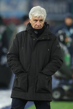 Roma, İtalya 28.12.2024: İtalya futbol şampiyonluğu sırasında Atalanta 'nın Gian Piero Gasperini teknik direktörü Serie A Enilive 2024-2025 karşılaşmasında SS Lazio ve Atalanta Bergamasca Calcio Roma' daki Stadio Olimpico 'da karşı karşıya geldiler..