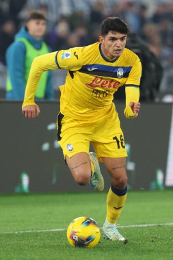 Roma, İtalya 28.12.2024: İtalyan Atalantalı Raoul Bellanova İtalya futbol şampiyonluğu sırasında Serie A Enilive 2024-2025 karşılaşmasında SS Lazio, Atalanta Bergamasca Calcio 'ya karşı Roma' daki Stadio Olimpico 'da.