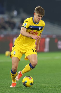 Roma, İtalya 28.12.2024: İtalya Futbol Şampiyonası sırasında De Ketelaere (Atalanta) Serie A Enilive 2024-2025 karşılaşmasında SS Lazio, Atalanta Bergamasca Calcio 'ya karşı Roma' da Stadio Olimpico 'da.