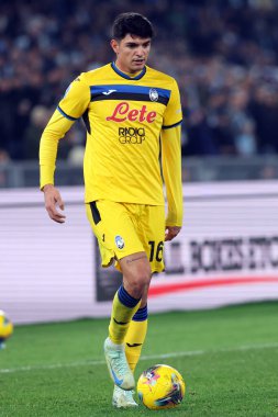 Roma, İtalya 28.12.2024: İtalyan Atalantalı Raoul Bellanova İtalya futbol şampiyonluğu sırasında Serie A Enilive 2024-2025 karşılaşmasında SS Lazio, Atalanta Bergamasca Calcio 'ya karşı Roma' daki Stadio Olimpico 'da.