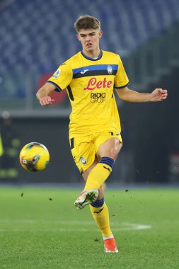 Roma, İtalya 28.12.2024: İtalya Futbol Şampiyonası sırasında De Ketelaere (Atalanta) Serie A Enilive 2024-2025 karşılaşmasında SS Lazio, Atalanta Bergamasca Calcio 'ya karşı Roma' da Stadio Olimpico 'da.
