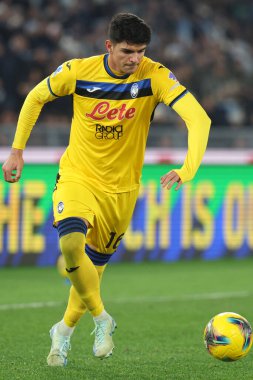 Roma, İtalya 28.12.2024: İtalyan Atalantalı Raoul Bellanova İtalya futbol şampiyonluğu sırasında Serie A Enilive 2024-2025 karşılaşmasında SS Lazio, Atalanta Bergamasca Calcio 'ya karşı Roma' daki Stadio Olimpico 'da.