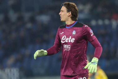 Roma, İtalya 28.12.2024: İtalyan Atalantalı Marco Carnesecchi İtalya futbol şampiyonluğu sırasında Serie A Enilive 2024-2025 karşılaşmasında SS Lazio, Atalanta Bergamasca Calcio 'ya karşı Roma' daki Stadio Olimpico 'da.