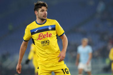 Roma, İtalya 28.12.2024: İtalyan Atalantalı Berat Djimsiti İtalya futbol şampiyonluğu sırasında Serie A Enilive 2024-2025 karşılaşmasında SS Lazio 'ya karşı Atalanta Bergamasca Calcio Roma' daki Stadio Olimpico 'da.