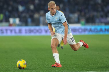 Roma, İtalya 28.12.2024: Lazio 'dan Gustav Isaksen İtalya futbol şampiyonluğu sırasında Serie A Enilive 2024-2025 karşılaşmasında SS Lazio, Atalanta Bergamasca Calcio' ya karşı Roma 'da Stadio Olimpico' da.