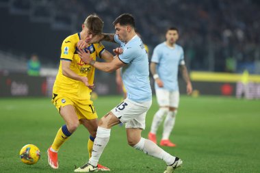 Roma, İtalya 28.12.2024: İtalya Futbol Şampiyonası sırasında De Ketelaere (Atalanta) Serie A Enilive 2024-2025 karşılaşmasında SS Lazio, Atalanta Bergamasca Calcio 'ya karşı Roma' da Stadio Olimpico 'da.