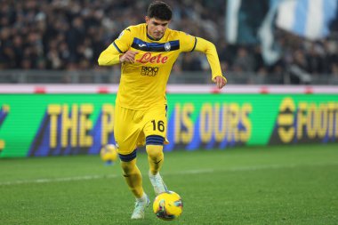 Roma, İtalya 28.12.2024: İtalya Futbol Şampiyonası sırasında De Ketelaere (Atalanta) Serie A Enilive 2024-2025 karşılaşmasında SS Lazio, Atalanta Bergamasca Calcio 'ya karşı Roma' da Stadio Olimpico 'da.