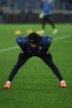Roma, İtalya 28.12.2024: Atalanta 'lı Ademola Lookman İtalya futbol şampiyonası öncesinde oynanan ısınma karşılaşmasında Serie A Enilive 2024-2025 SS Lazio' ya karşı Atalanta Bergamasca Calcio Roma 'daki Stadio Olimpico' da.