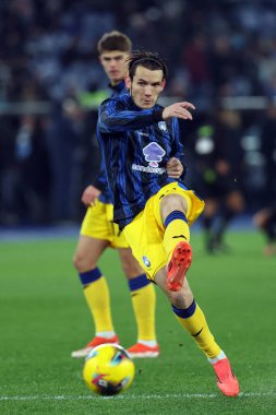 Roma, İtalya 28.12.2024: İtalyan futbol şampiyonası Serie A Enilive 2024-2025 maçından önce Atalanta Bergamasca Calcio 'ya karşı Roma' daki Stadio Olimpico Stadyumu 'nda oynanan ısınma maçında Marten De Roon.