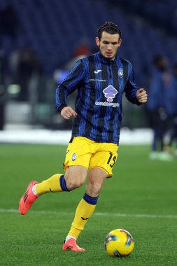 Roma, İtalya 28.12.2024: İtalyan futbol şampiyonası Serie A Enilive 2024-2025 maçından önce Atalanta Bergamasca Calcio 'ya karşı Roma' daki Stadio Olimpico Stadyumu 'nda oynanan ısınma maçında Marten De Roon.