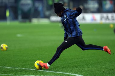 Roma, İtalya 28.12.2024: Atalanta 'lı Ademola Lookman İtalya futbol şampiyonası öncesinde oynanan ısınma karşılaşmasında Serie A Enilive 2024-2025 SS Lazio' ya karşı Atalanta Bergamasca Calcio Roma 'daki Stadio Olimpico' da.