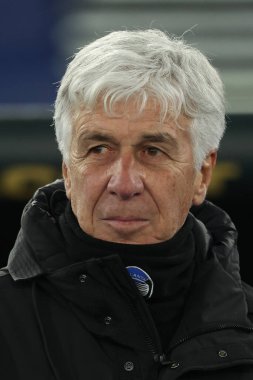 Roma, İtalya 28.12.2024: Atalanta 'nın Gian Piero Gasperini teknik direktörü İtalya futbol şampiyonasından önce Serie A Enilive 2024-2025 karşılaşmasında SS Lazio, Atalanta Bergamasca Calcio' ya karşı Roma 'da Stadio Olimpico' da oynanan karşılaşma.