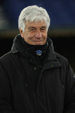 Roma, İtalya 28.12.2024: Atalanta 'nın Gian Piero Gasperini teknik direktörü İtalya futbol şampiyonasından önce Serie A Enilive 2024-2025 karşılaşmasında SS Lazio, Atalanta Bergamasca Calcio' ya karşı Roma 'da Stadio Olimpico' da oynanan karşılaşma.