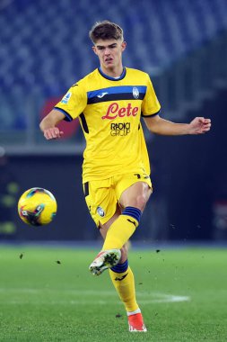 Roma, İtalya 28.12.2024: İtalya Futbol Şampiyonası sırasında De Ketelaere (Atalanta) Serie A Enilive 2024-2025 karşılaşmasında SS Lazio, Atalanta Bergamasca Calcio 'ya karşı Roma' da Stadio Olimpico 'da.