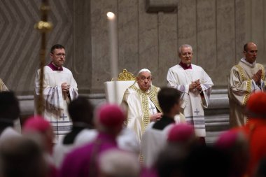 Vatican City, Italy 31.12.2024: Pope Francis leaves the basilica after celebrating the mass of First Vespers and Te Deum in thanksgiving for the past year In Altar of the Confessio, St. Peters Basilic clipart