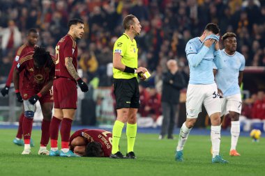 Roma, İtalya 05.01.2025: Lazio Mario Gila için sarı kart İtalya futbol şampiyonluğu sırasında Serie A Enilive 2024-2025 AS Romanlar SS Lazio 'ya karşı Roma' daki Stadio Olimpico 'da.