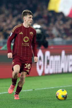 Roma, İtalya 05.01.2025: İtalyan futbolcu Alexis Saelemaekers İtalya Futbol Şampiyonası sırasında Serie A Enilive 2024-2025 AS Romanlar SS Lazio 'ya karşı Roma' daki Stadio Olimpico maçında.