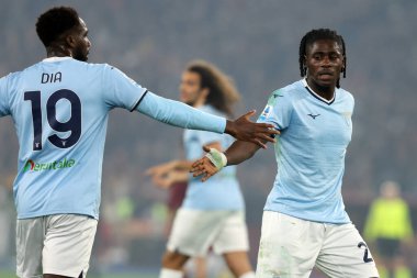 Roma, İtalya 05.01.2025: Lazio 'dan Boulaye Dia, İtalya futbol şampiyonluğu sırasında Lazio' dan Loum Tchaouna Serie A Enilive 2024-2025 Roma-SS Lazio karşılaşması Roma 'daki Stadio Olimpico' da SS Lazio.