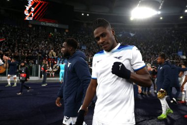 Roma, İtalya 23.01.2025: Lazio 'lu Loum Tchaouna 2024-2025 Uefa Avrupa Ligi' nin 7. gününde Roma 'daki Olimpiyat Stadyumu' nda SS Lazio ile Real Sociedad de Futbol arasında oynanan karşılaşmada zaferi kutladı..