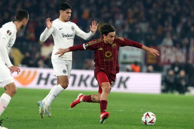 Roma, İtalya 30.01.2025: Uefa Avrupa Ligi 2024-2025 döneminde Eintracht Frankfurt 'tan Fares Chaibi, Roma' daki Olimpiyat Stadyumu 'nda AS Roman Eintracht Frankfurt' a karşı oynanan futbol karşılaşması.