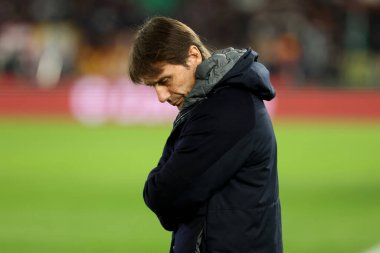 Roma, İtalya 02.02.2025: İtalya Futbol Şampiyonası sırasında Antonio Conte 'nin Napoli teknik direktörü Serie A Enilive 2024-2025 maçında AS Romanlar SSC Napoli' ye karşı Roma 'daki Stadio Olimpico' da 2 Şubat 2025.