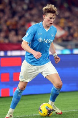 Roma, İtalya 02.02.2025: Napoli 'li Scott Mctominay İtalya Futbol Şampiyonası sırasında Serie A Enilive 2024-2025 AS Roma-SSC Napoli maçında 2 Şubat 2025' te Roma 'da Stadio Olimpico' da.