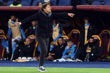 Roma, İtalya 02.02.2025: İtalya Futbol Şampiyonası sırasında Antonio Conte 'nin Napoli teknik direktörü Serie A Enilive 2024-2025 maçında AS Romanlar SSC Napoli' ye karşı Roma 'daki Stadio Olimpico' da 2 Şubat 2025.