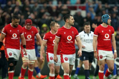 Roma, İtalya 08.02.2025: Galler 'den Tomos Williams, Stadio Olimpico' da İtalya Galler ile Galler arasında oynanan Guinness Altı Milletler 2025 rugby maçı sırasında görev başında görüldü.