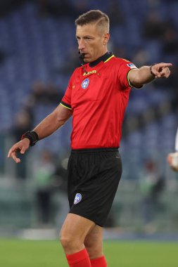 Roma, İtalya 15.02.2025: İtalyan futbol şampiyonluğu sırasında hakem Davide Massa Serie A Enilive 2024-2025 karşılaşmasında SS Lazio ile SSC Napoli Roma Olimpiyat Stadyumu 'nda karşılaşacak..
