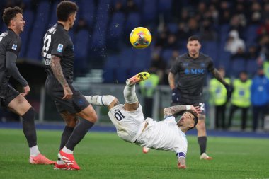 Roma, İtalya 15.02.2025: Lazio 'dan Mattia Zaccagni İtalya Futbol Şampiyonası Serie A Enilive 2024-2025 karşılaşmasında Roma Olimpiyat Stadyumu' nda SS Lazio 'ya karşı SSC Napoli.