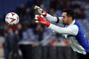 Roma, İtalya 20.02.2025: Uefa Avrupa Ligi 2024-2025 futbol maçı, play-off, AS Roma FC Porto 'ya karşı Roma Olimpiyat Stadyumu' nda oynanan karşılaşma öncesi ısınma turunda Porto 'lu Diogo Costa.