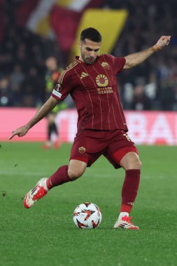 Roma, İtalya 20.02.2025: Uefa Avrupa Ligi 2024-2025 futbol maçı, play-off, AS Romanlar FC Porto 'ya karşı Roma Olimpiyat Stadyumu' nda görev yapan Romanların Zeki Çelik.