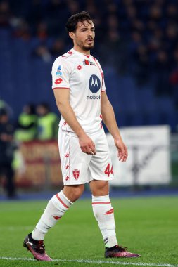 Roma, İtalya 24.02.2025: İtalyan futbolu şampiyonluğu sırasında Monza 'dan Andrea Carboni Serie A Enilive 2024-2025 maçında AS Roma AC Monza' ya karşı Roma 'daki Stadio Olimpico' da.