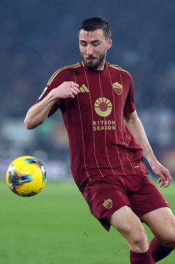 Roma, İtalya 24.02.2025: İtalyan futbol şampiyonluğu sırasındaki Bryan Cristante Serie A Enilive 2024-2025 Roma AC Monza 'ya karşı Roma' daki Stadio Olimpico maçında.