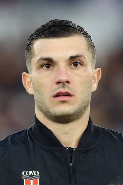 Roma, İtalya 2.03.2025: İtalya Futbol Şampiyonası sırasında Como 'dan Gabriel Strefezza Serie A Enilive 2024-2025 maçında AS Roma-Como 1907 Roma Olimpico Stadyumu' nda karşılaşacak.