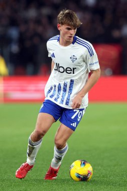 Roma, İtalya 2.03.2025: Como 'dan Nico Paz Martinez İtalya Futbol Şampiyonası sırasında Serie A Enilive 2024-2025 AS Roma - Como 1907 Roma Olimpico Stadyumu karşılaşmasında