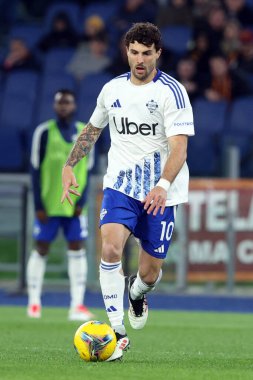Roma, İtalya 2.03.2025: Como 'dan Patrick Cutrone İtalya Futbol Şampiyonası sırasında Serie A Enilive 2024-2025 AS Roma-Como 1907 Roma Olimpico Stadyumu' nda karşılaşacak.