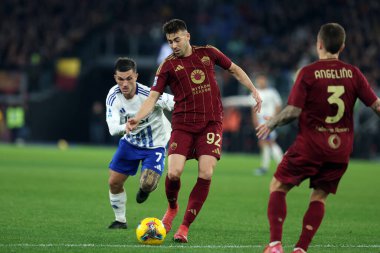 Roma, İtalya 2.03.2025: İtalyan futbolcu Stephan El Shaarawy İtalya futbol şampiyonluğu sırasında Serie A Enilive 2024-2025 AS Roma-Como 1907 Roma Olimpico Stadyumu 'nda karşılaşacak.