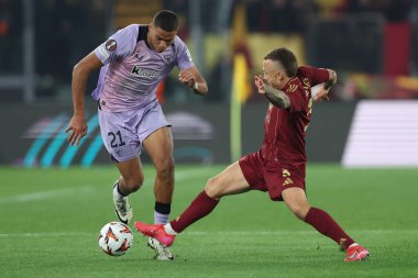 Roma, İtalya 6.03.2025: Bilbao 'dan Maroan Sannadi, Uefa Avrupa Ligi 2024-2025, 16. Round, AS Romanlar Atletizm Kulübü Bilbao' ya karşı Roma 'daki Olimpiyat Stadyumu' nda oynanan futbol karşılaşması sırasında görev yapan Roman Angelino.
