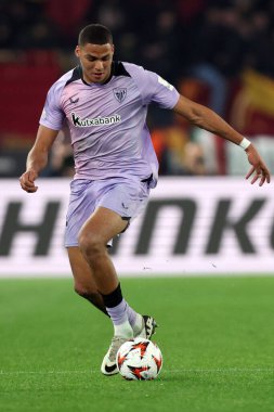 Roma, İtalya 6.03.2025: Bilbao 'lu Maroan Sannadi, Uefa Avrupa Ligi 2024-2025, 16. Round, AS Romanlar ve Athletic Club Bilbao arasında Roma' daki Olimpiyat Stadyumu 'nda oynanan futbol karşılaşmasında görev aldı..