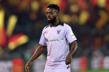 Roma, İtalya 6.03.2025: Bilbao 'dan Inaki Williams, Uefa Avrupa Ligi 2024-2025, 16. Round, AS Roma-Atletizm Kulübü Bilbao arasındaki futbol karşılaşmasında Roma' daki Olimpiyat Stadyumu 'nda görev aldı..