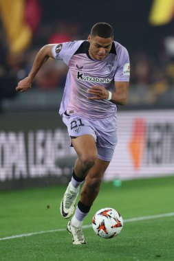 Roma, İtalya 6.03.2025: Bilbao 'lu Maroan Sannadi, Uefa Avrupa Ligi 2024-2025, 16. Round, AS Romanlar ve Athletic Club Bilbao arasında Roma' daki Olimpiyat Stadyumu 'nda oynanan futbol karşılaşmasında görev aldı..