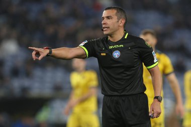 Roma, İtalya 10.03.2025: İtalyan futbol şampiyonası Serie A Enilive 2024-2025 karşılaşmasında hakem Marco Piccinini Roma 'daki Stadio Olimpico' da SS Lazio 'ya karşı Udinese Calcio maçında görüldü.