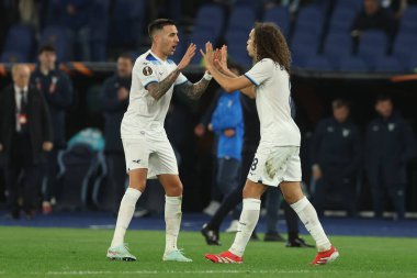 Roma, İtalya 13.03.2025: Lazio 'lu Matias Vecino, Lazio' lu Matteo Guendouzi, Uefa Avrupa Ligi 2024-2025, tur 16, Roma 'daki Olimpiyat Stadyumu' nda SS Lazio ile Viktoria Plzen arasında oynanan karşılaşmada skoru kutluyor..