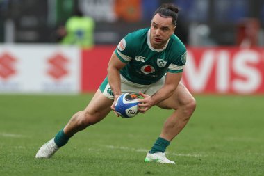 Roma, İtalya - 15.03.2025: İrlandalı James Lowe M6N Guinness Altı Milletler 2025 Olimpiyat Stadyumu 'nda oynanan karşılaşmada görüldü.