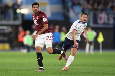 Roma, İtalya 31.03.2025: Torino 'dan Valentino Lazaro, Lazio' dan Pedro Rodrguez Ledesma İtalyan futbol şampiyonası Serie A Enilive 2024-2025 karşılaşmasında SS Lazio, Roma 'daki Stadio Olimpico' da Torino FC 'ye karşı 